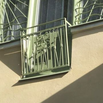 Smide balkongskydd